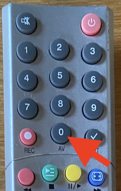 TV Remote 0 druecken
